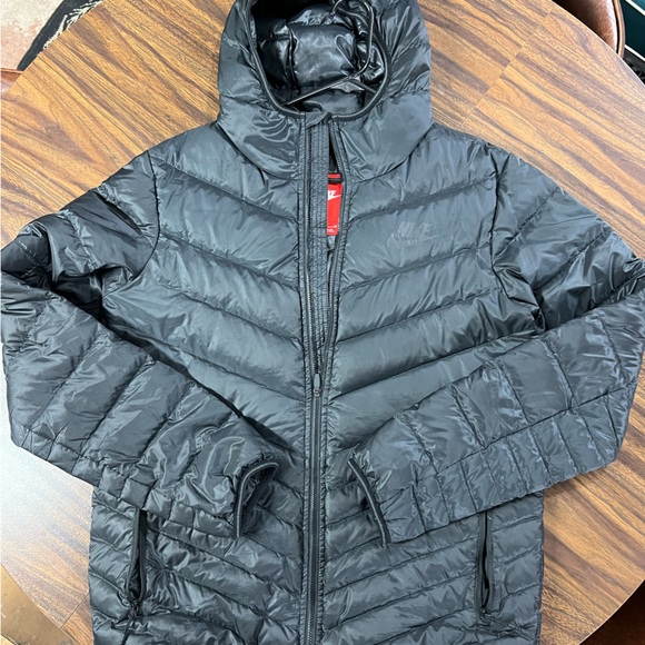 Nike puffer coat - Picture 1 of 4